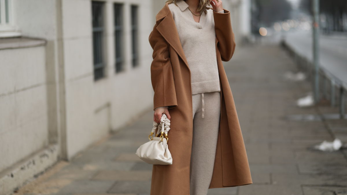 Wohlfühl-Looks für zu Hause: Outfits zwischen Sofa und Straße