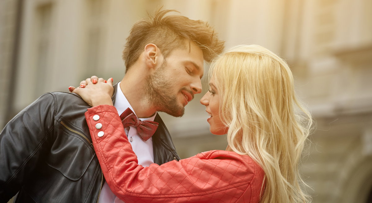 Beim Flirten spielen die Hormone verrückt