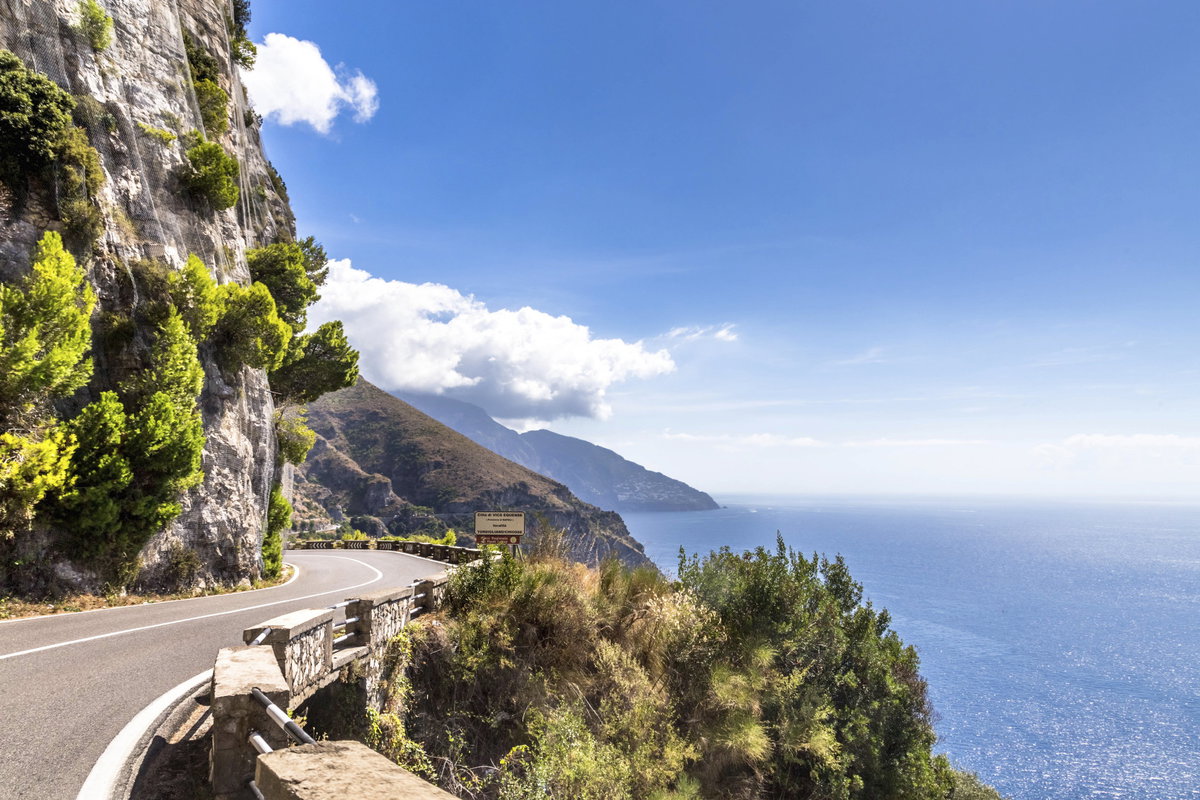 Die Amalfi-Küste: Meer, Sonne und traumhafte Straßen