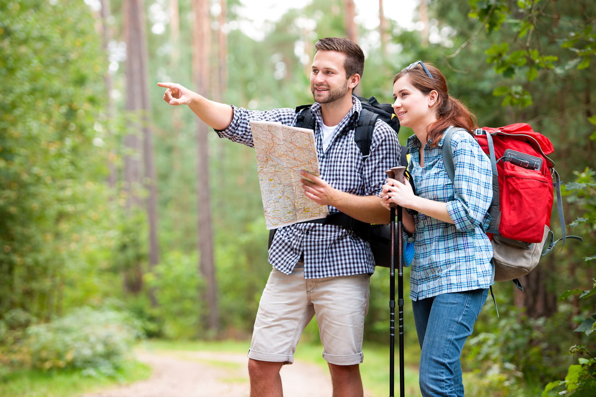 Immer mehr junge Menschen entdecken die Lust am Wandern in der Natur