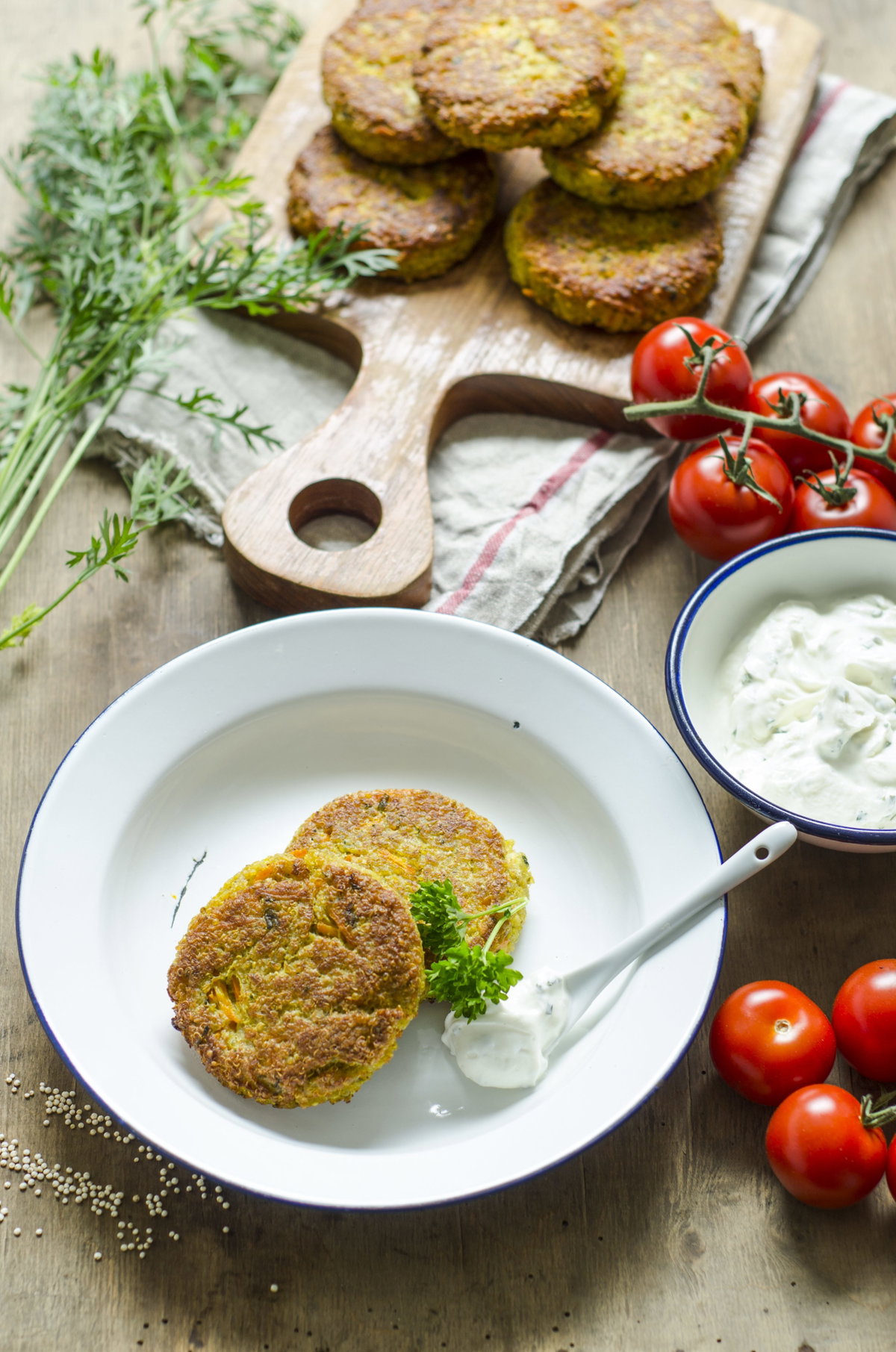 Ein Quinoa-Küchlein kann locker mit einer Fleisch-Frikadelle mithalten