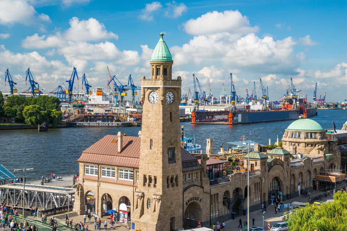 Der Hafen Hamburgs ist einen Besuch wert