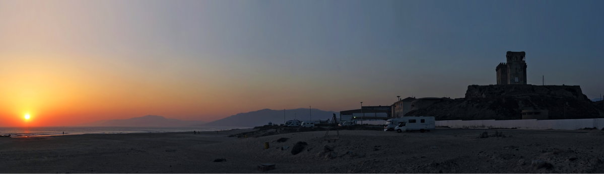 Atemberaubender Sonnenuntergang an der Costa de la Luz 