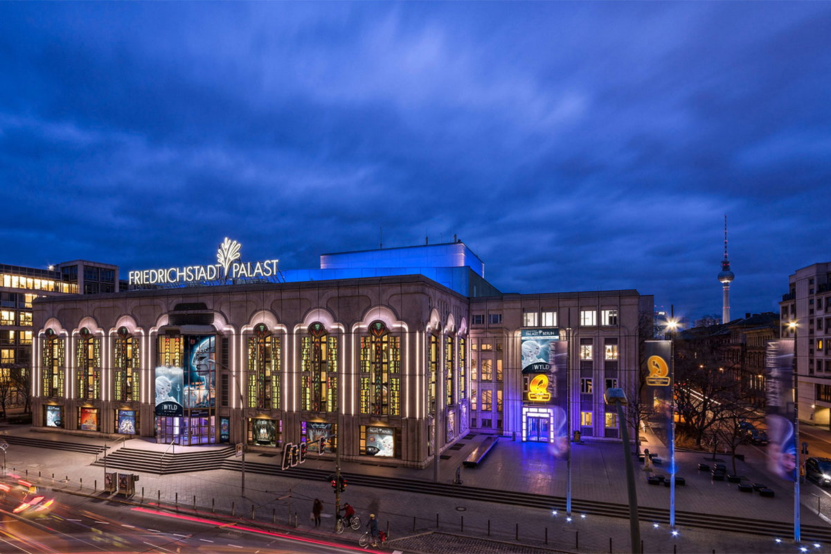 Der Friedrichstadt-Palast beherbergt die größte Theaterbühne der Welt