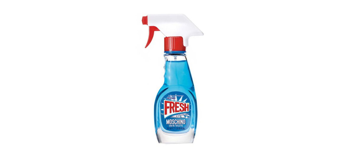 Frühjahrsputz mal anders: Bekannt für seine außergewöhnlichen Designs kommt aus dem Hause Moschino Fresh Couture im witzigen Haushaltsreiniger-Flakon und überrascht mit frisch-fröhlichem Duft aus Bergamotte, Mandarine, Pfingstrose und weißem Pachouli. Moschino Fresh Couture, ca. 39,90 €
