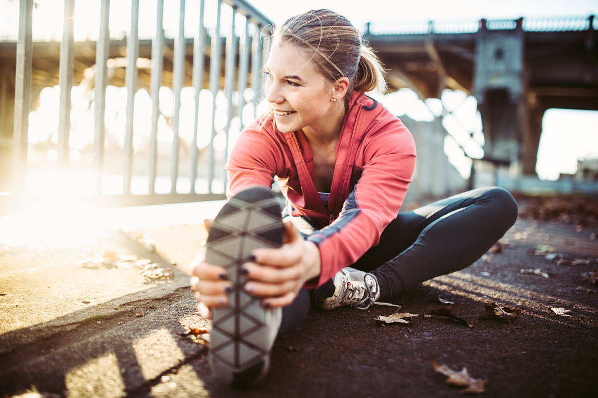 Dehnen nach dem Joggen ist besonders für Anfänger essentiell