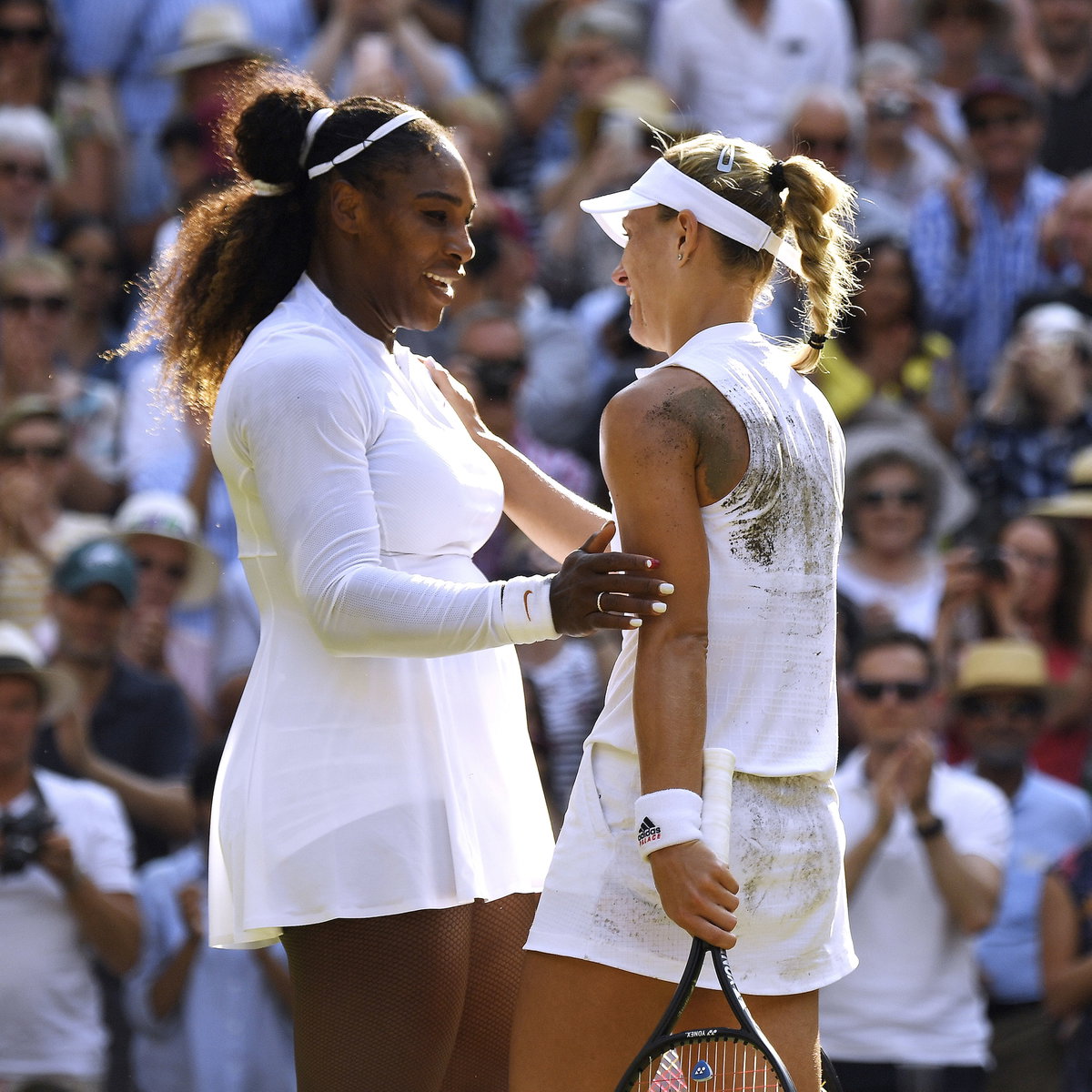 Wimbledon 2018: Serena Williams gratuliert Siegerin Angelique Kerbr