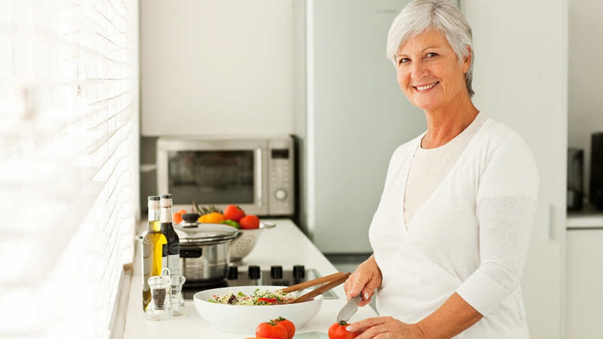Nutrition against cancer: does healthy eating protect?