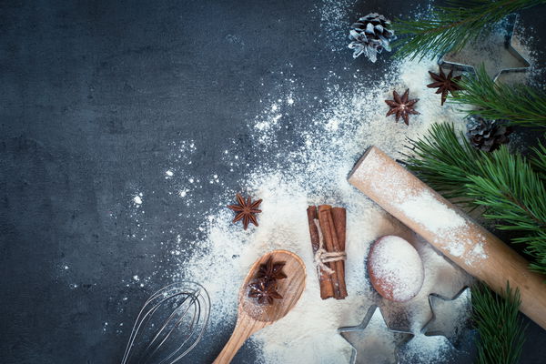 In the Christmas bakery: special cookies for the Advent season