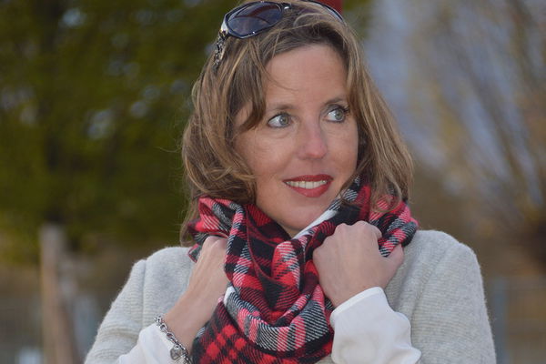 Le conseil mode d'Ari : les écharpes - l'accessoire hivernal le plus chic