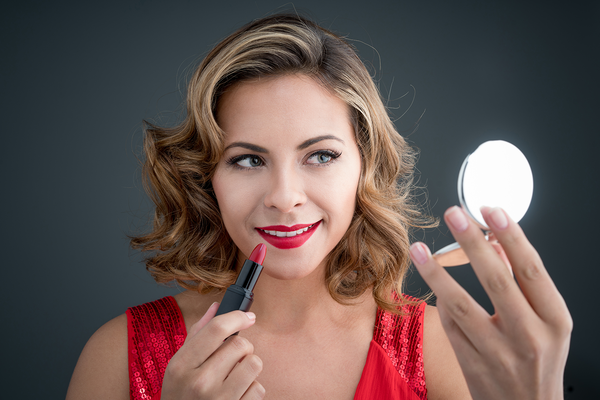Make-up tutorial: How to make lipstick last all evening