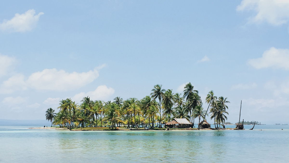 Journée Robinson Crusoé : pourquoi ne pas prendre des vacances sur une île ?