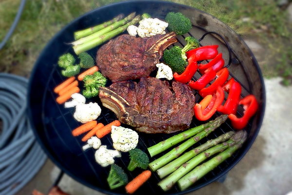 Paleo diet: Do we really lose weight on Stone Age food?