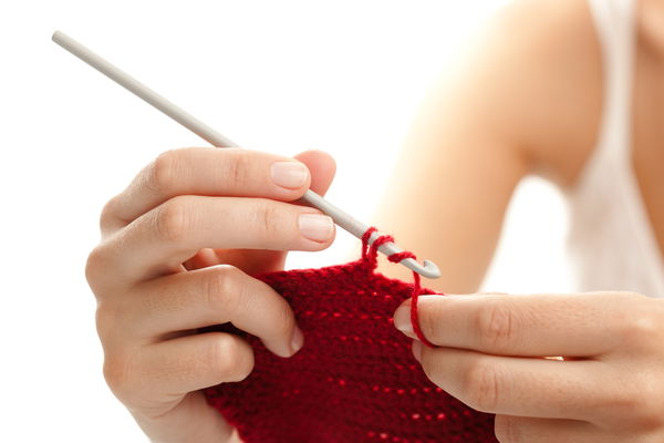 Learn to crochet: We knot chain stitches