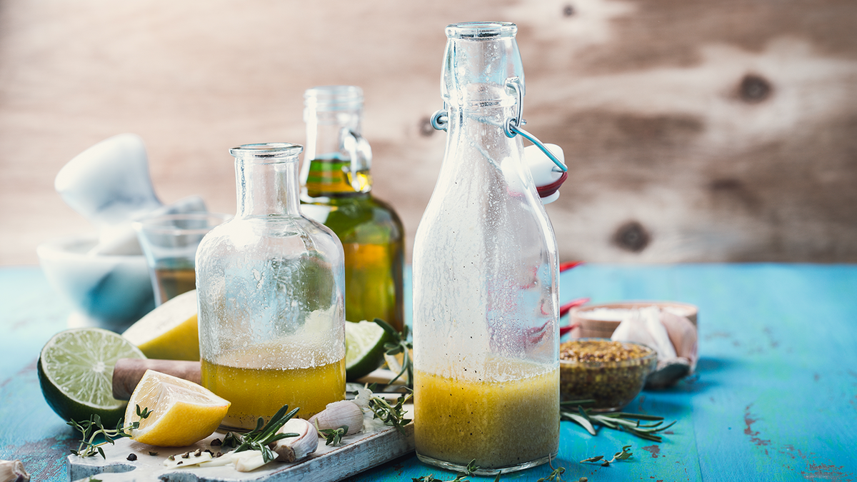 3 recipes for low-calorie salad dressings