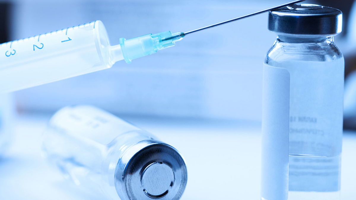 How does the hormone insulin work?