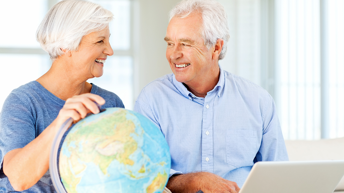 Buy cheap flight tickets: How do I avoid cost traps?