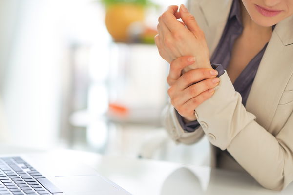 7 maladies typiques du bureau : Comment se protéger
