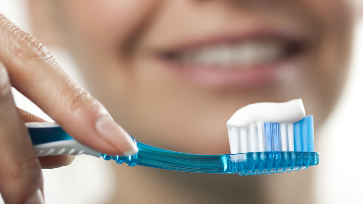 Triclosan in toothpaste and co.: How dangerous is the substance really?