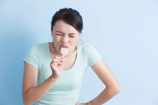 Ouch! What to do if your teeth are sensitive to cold?
