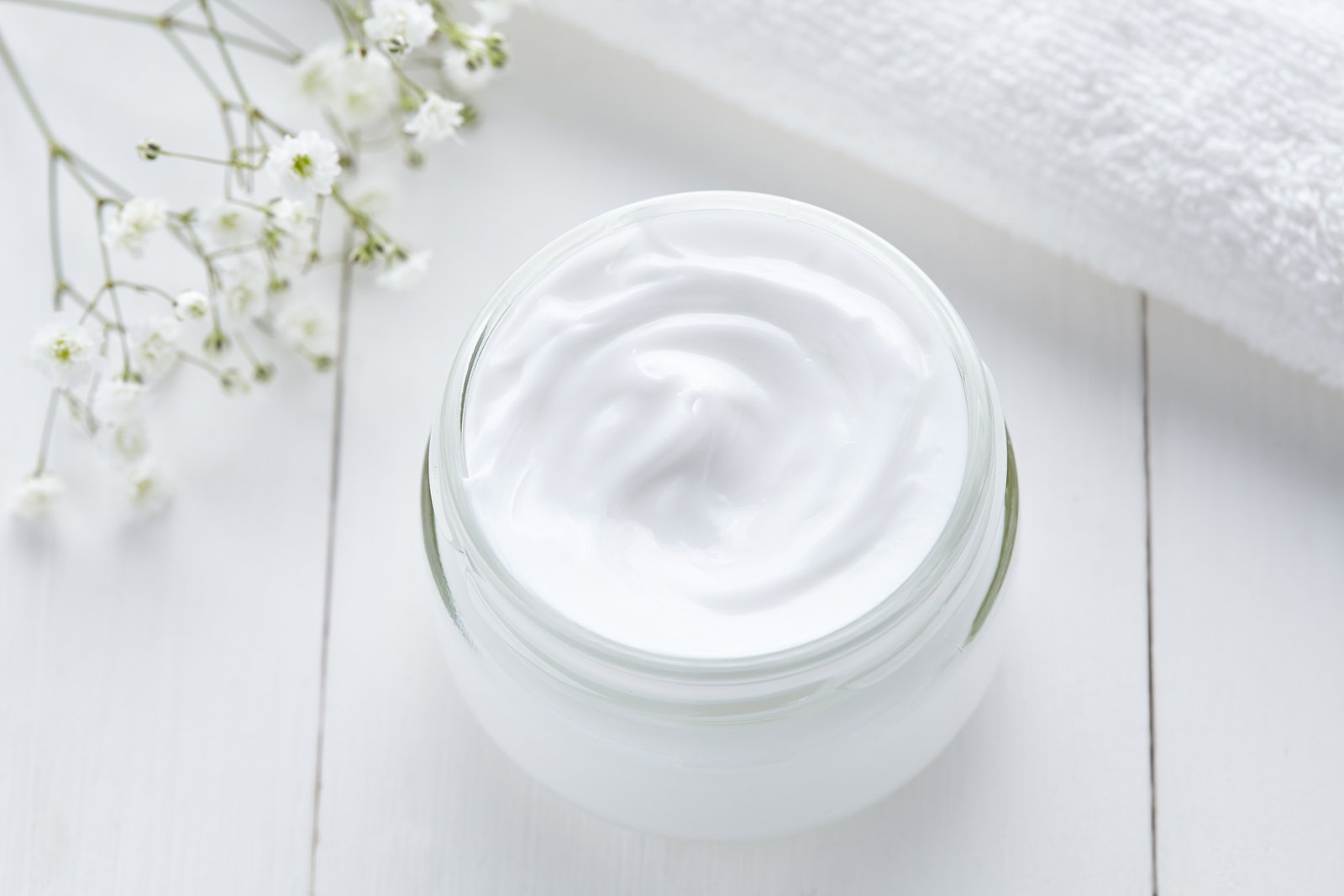 Well-tested, gentle and effective: Healing ointments from nature