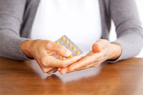 L'hormonothérapie contre les troubles de la ménopause : Utile ou dangereux ?
