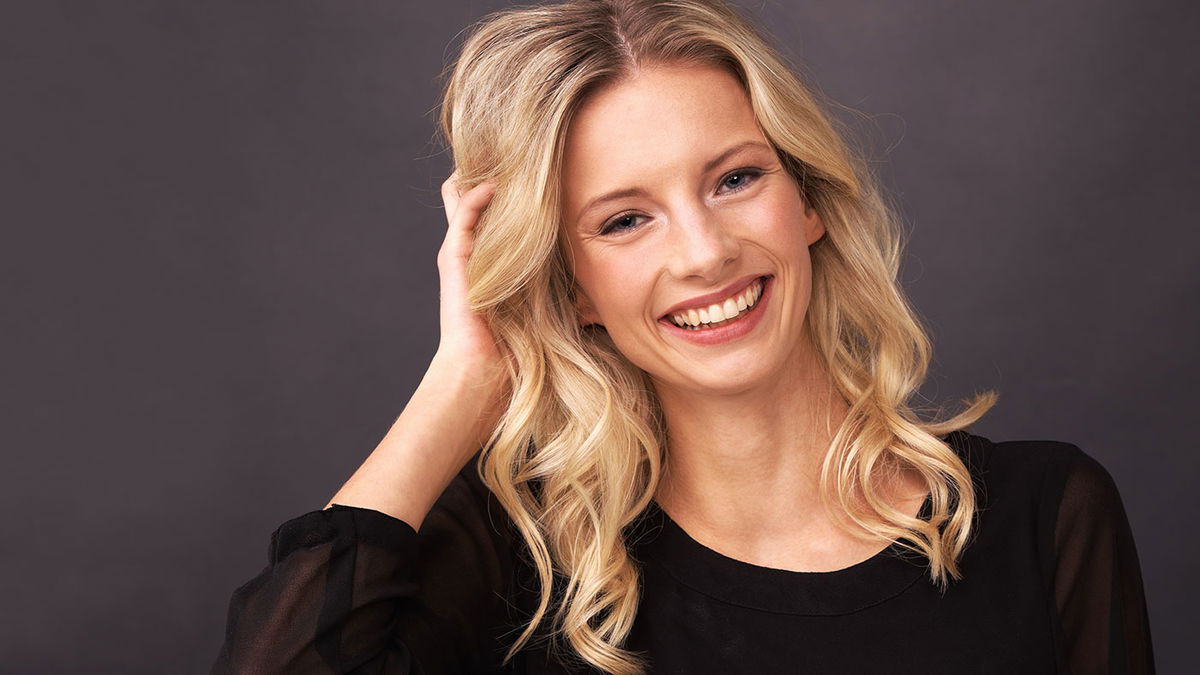 Fini les frisottis : 8 astuces de coiffage et de soin pour cheveux crépus 