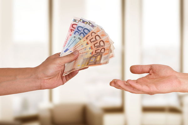 Money &amp; friendship: A little etiquette for a sensitive topic