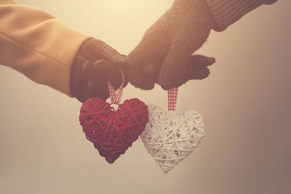Her yıl yeniden: Bekarlar da mutlu bir Noel'i nasıl kutlar?