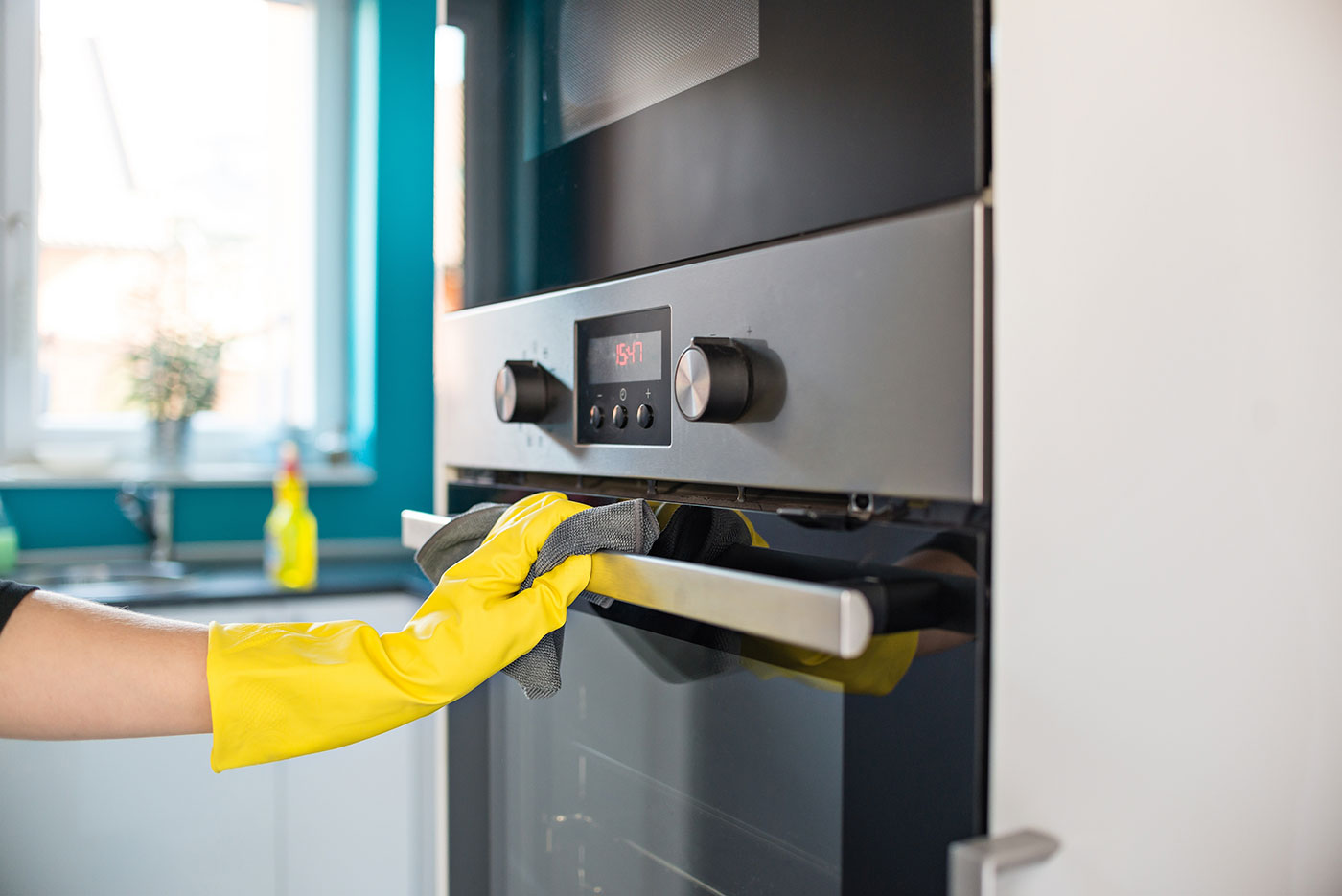Brilliant prospects: Perfectly clean kitchen appliances
