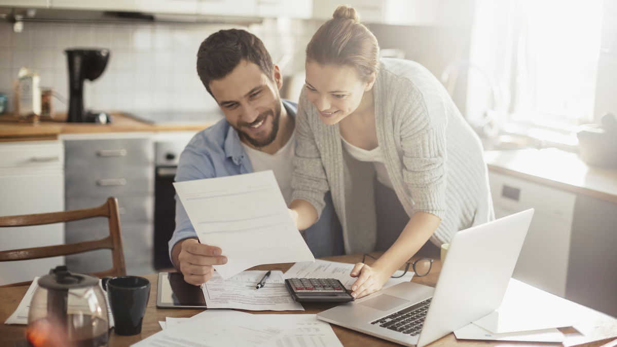 Épargner en toute simplicité : Voici comment il reste de l'argent à la fin du mois