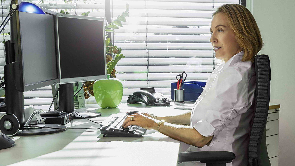 Expert series part 3: Office exercises for healthy joints