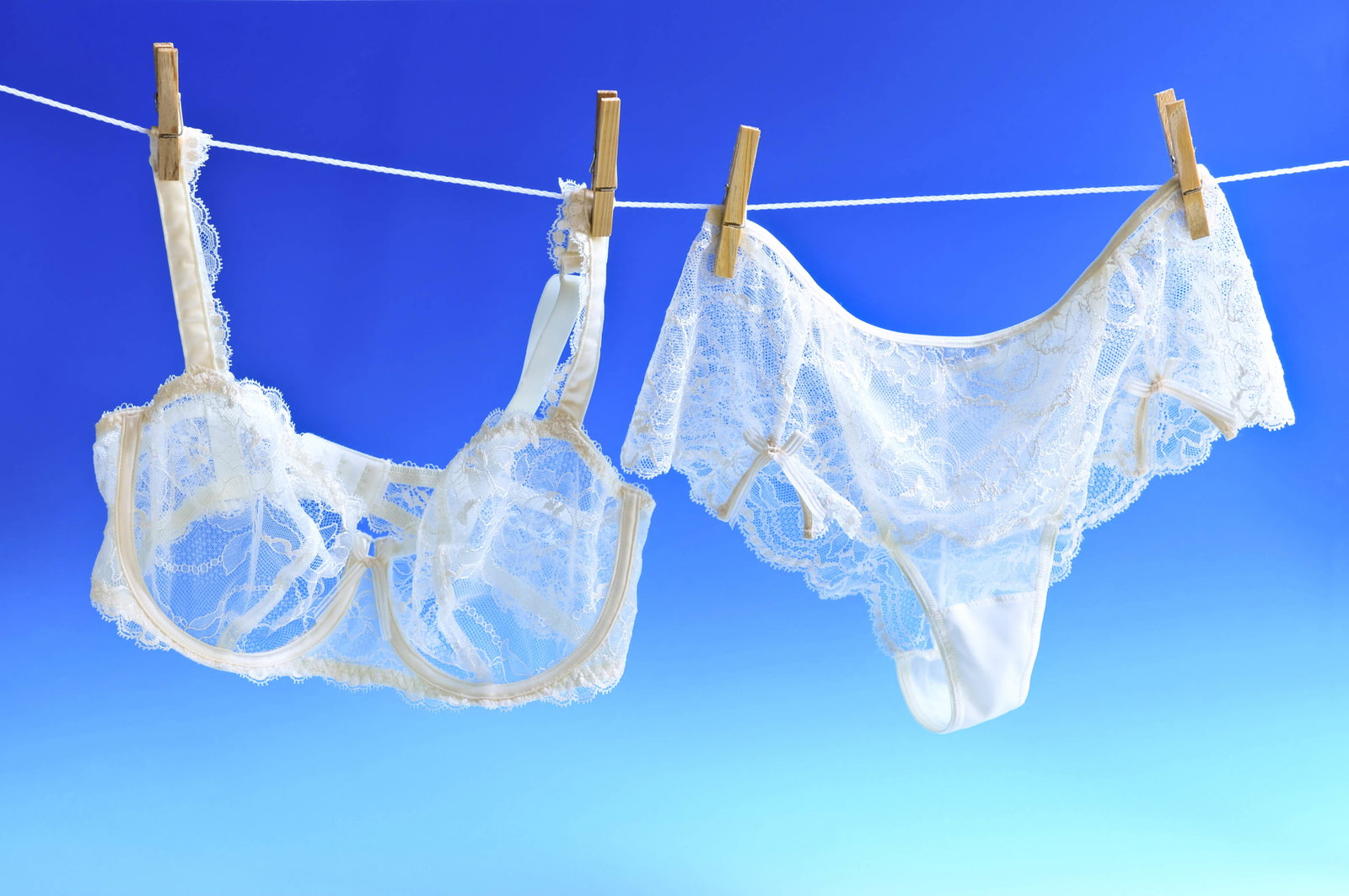 Wash, lay, dry: the right care for your lingerie