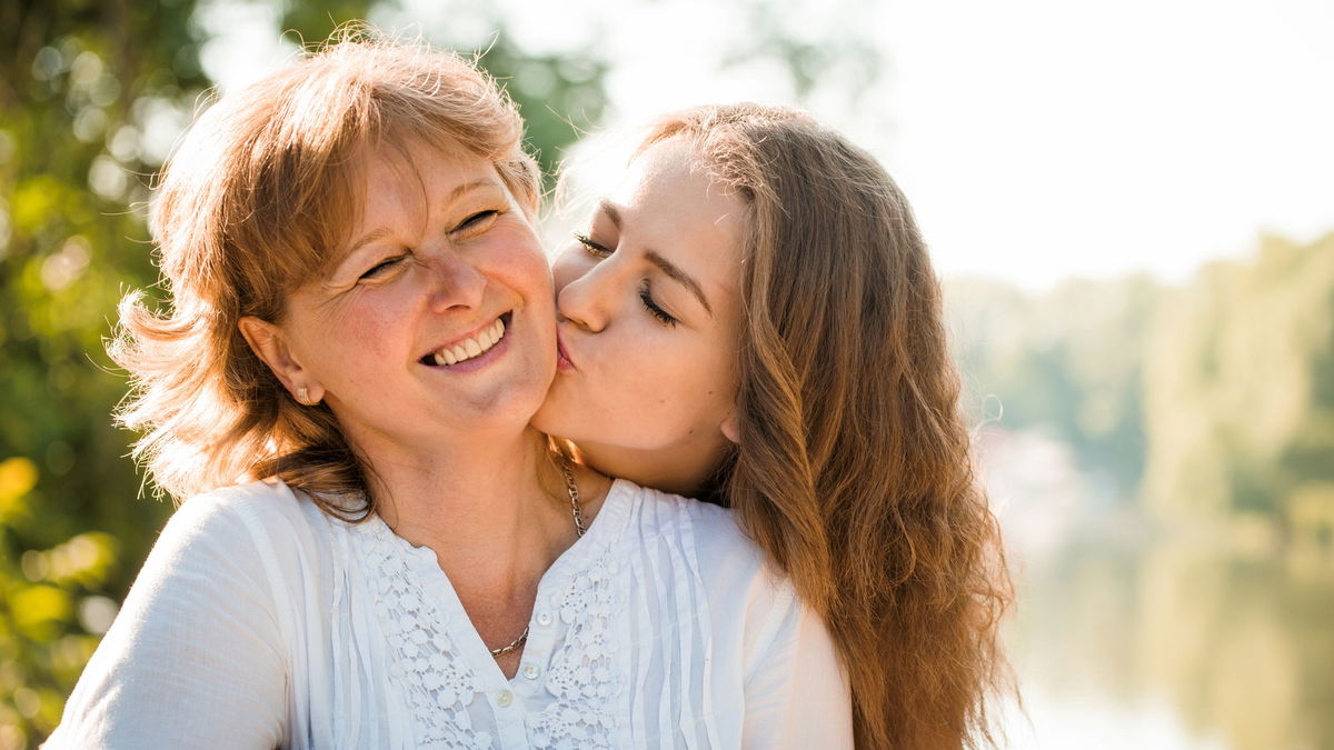 Faire des compliments : Pourquoi les mots doux nous font du bien - et sont difficiles à prononcer