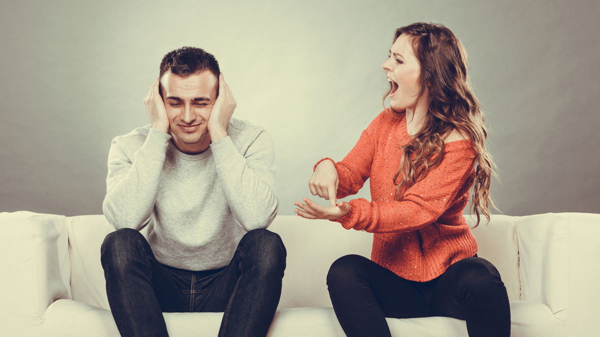 Complaining, grumbling, nagging: How constant nagging kills every relationship