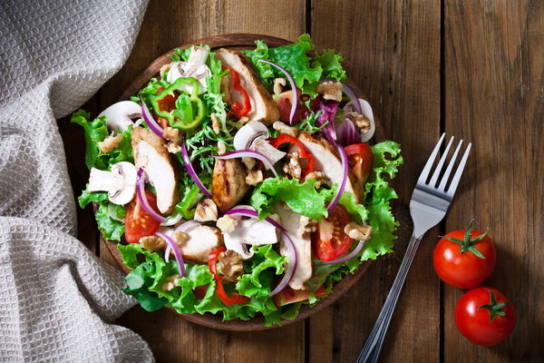 Skinny Salads: Simple salad recipes with max. 300 calories