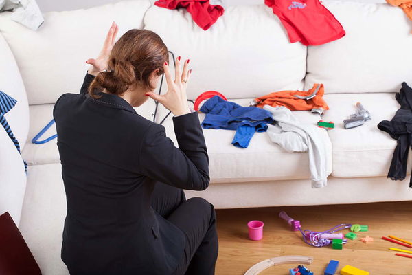 Seulement la bonne de la famille ? Eva (50 ans) en a définitivement assez