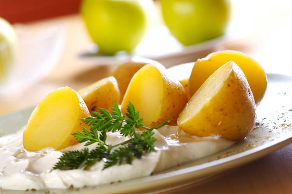 The potato diet: losing weight with potatoes &amp; quark
