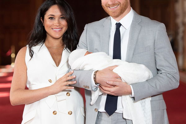 Meghan & prins Harry: De første billeder af "Baby Sussex"