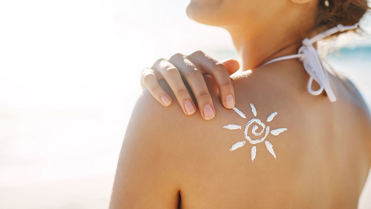 Allergie solaire : que faire en cas de démangeaisons et de brûlures ?