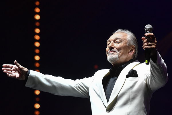 Pop efsanesi Karel Gott hayatını kaybetti