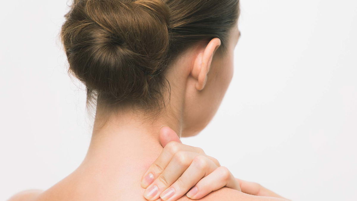 Stiff neck: Where does it come from and what can you do about it?