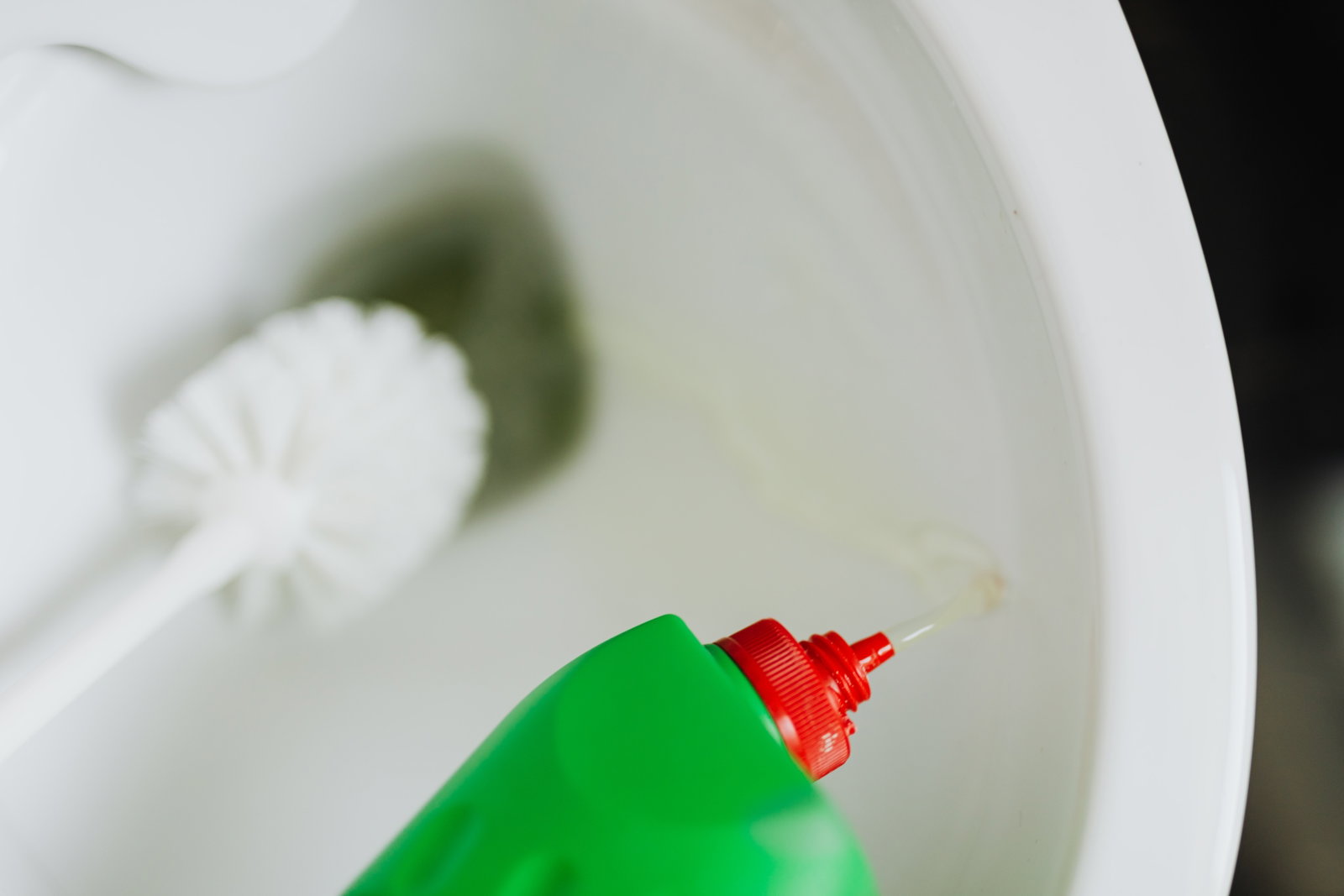 Rengøring af toiletbørsten: De bedste tips og hjemmemidler
