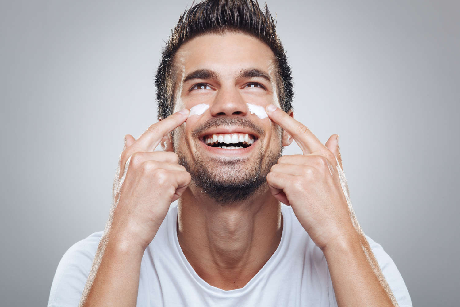 Soins de la peau au CBD pour les hommes 