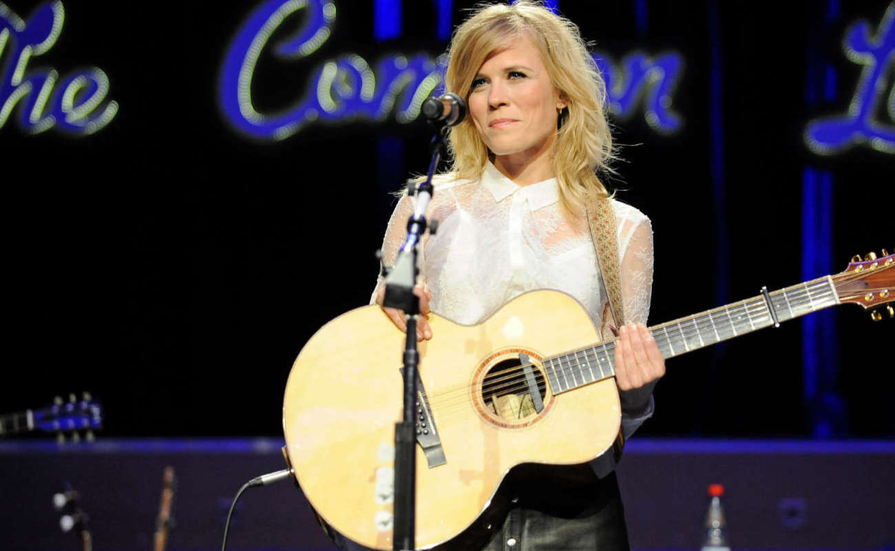 Ilse deLange : 5 faits sur la chanteuse et nouvelle jurée de DSDS