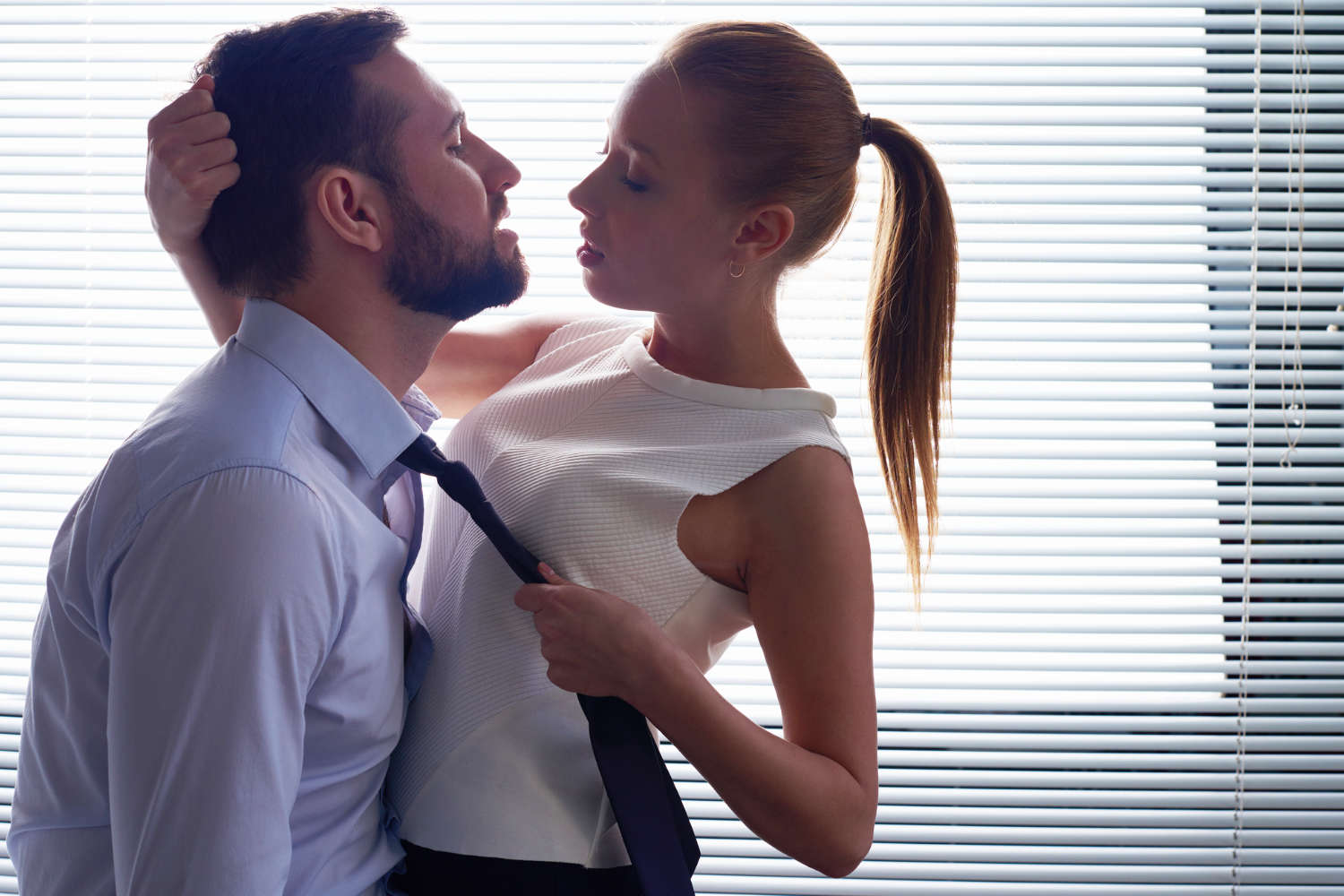 Erotic story: Office quickie with the new colleague