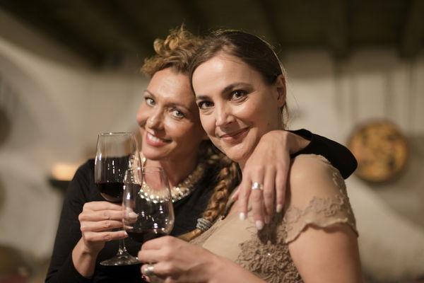 Wine in cosmetics: how beautiful does grape juice really make you?